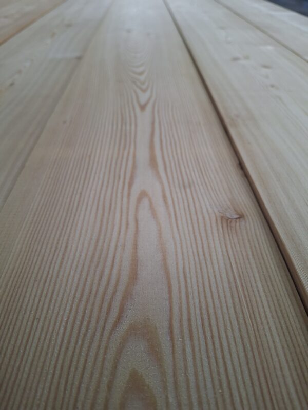 Dosky hobľované 45x148 AB sibírsky smrekovec - pohľad na povrch